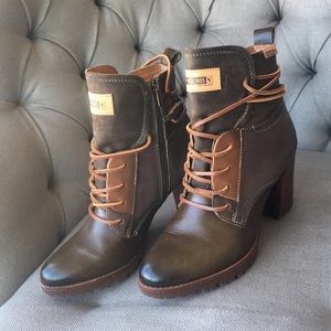 NWOT Pikolinos Boots